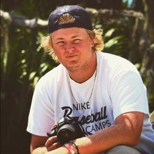 Meet your Posher, Casey